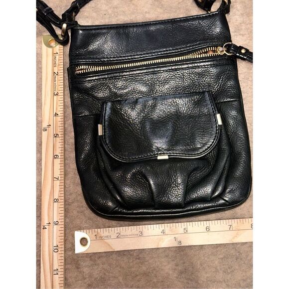 VINTAGE Women B Makowsky Black Leather Crossbody Purse Magnet Flap Gusset Pocket - Picture 13 of 14